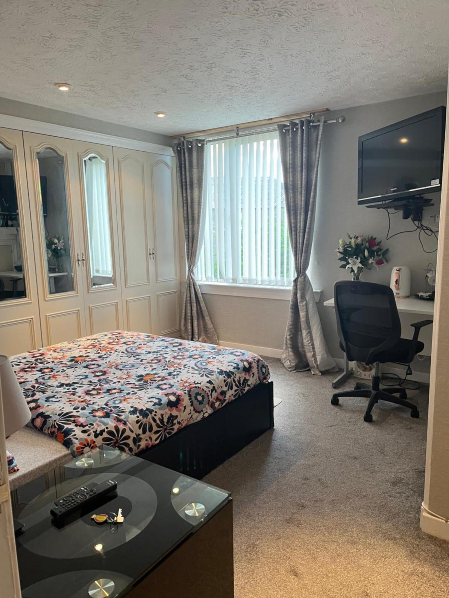 Room In A Home Edinburgh Ngoại thất bức ảnh